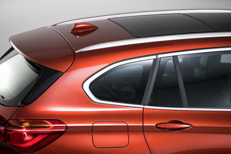 Детали экстерьера BMW X1 sDrive20i Orange Edition 2017 года  (NL) (фото 16 из 16)